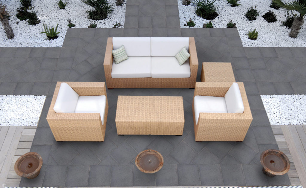 outdoor entertaining area with plenty of seating